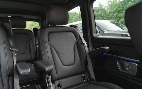 Mercedes-Benz V-Класс, 2025 год, 12 000 000 рублей, 21 фотография