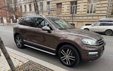 Volkswagen Touareg III, 2011 год, 1 600 000 рублей, 6 фотография