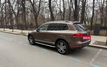 Volkswagen Touareg III, 2011 год, 1 600 000 рублей, 3 фотография