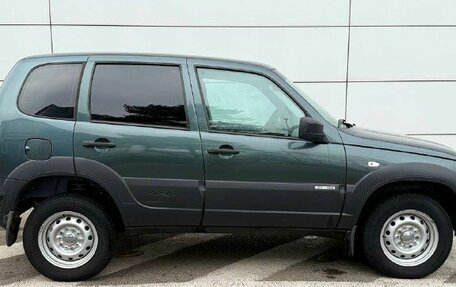 Chevrolet Niva I рестайлинг, 2018 год, 850 000 рублей, 3 фотография