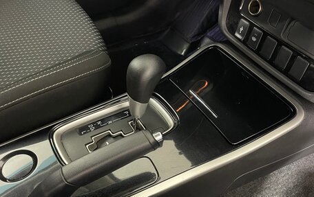 Mitsubishi Outlander III рестайлинг 3, 2018 год, 2 050 000 рублей, 17 фотография