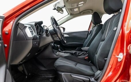 Mazda 3, 2018 год, 1 328 000 рублей, 24 фотография