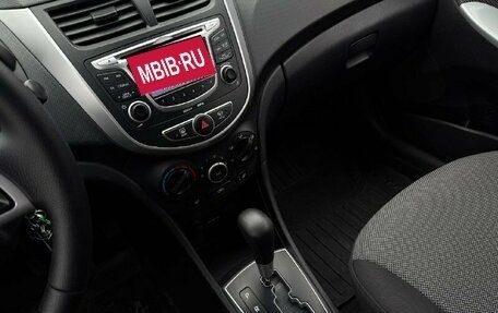 Hyundai Solaris II рестайлинг, 2011 год, 780 000 рублей, 14 фотография