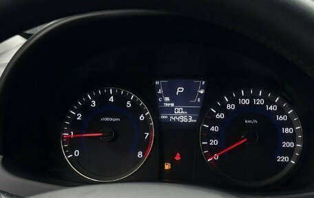 Hyundai Solaris II рестайлинг, 2011 год, 780 000 рублей, 19 фотография