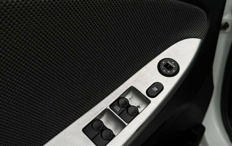 Hyundai Solaris II рестайлинг, 2011 год, 780 000 рублей, 21 фотография