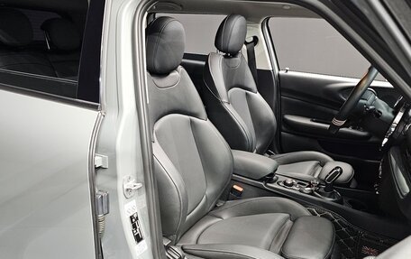 MINI Clubman, 2021 год, 2 245 500 рублей, 5 фотография