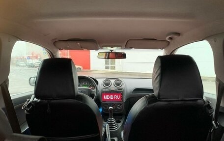 Ford Fiesta, 2006 год, 250 000 рублей, 11 фотография