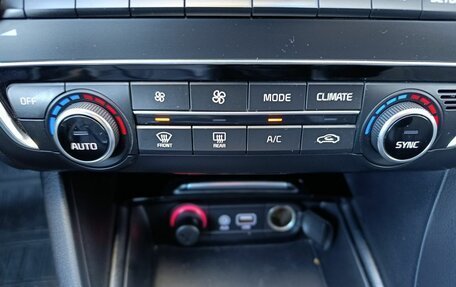 KIA Optima IV, 2018 год, 2 120 000 рублей, 24 фотография