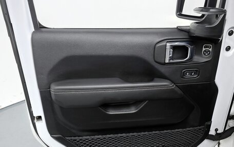 Jeep Wrangler, 2021 год, 4 640 000 рублей, 7 фотография