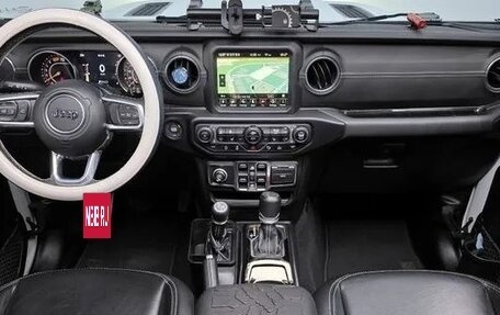 Jeep Wrangler, 2021 год, 4 640 000 рублей, 9 фотография