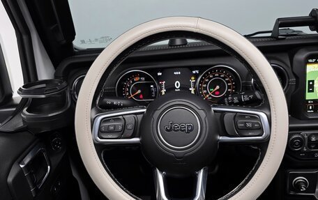 Jeep Wrangler, 2021 год, 4 640 000 рублей, 20 фотография