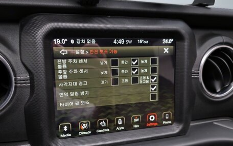 Jeep Wrangler, 2021 год, 4 640 000 рублей, 22 фотография