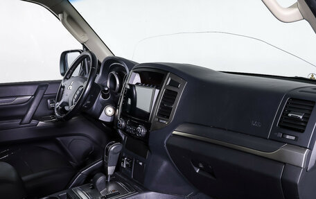 Mitsubishi Pajero IV, 2021 год, 3 898 000 рублей, 11 фотография