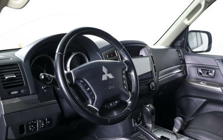 Mitsubishi Pajero IV, 2021 год, 3 898 000 рублей, 14 фотография