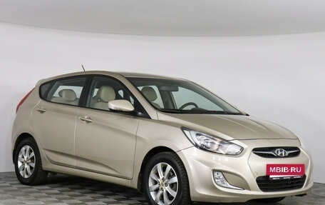 Hyundai Solaris II рестайлинг, 2012 год, 997 000 рублей, 3 фотография