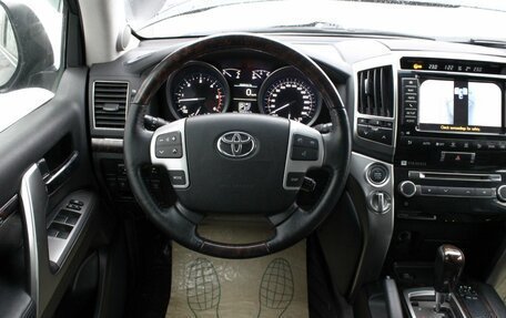Toyota Land Cruiser 200, 2014 год, 3 800 000 рублей, 19 фотография