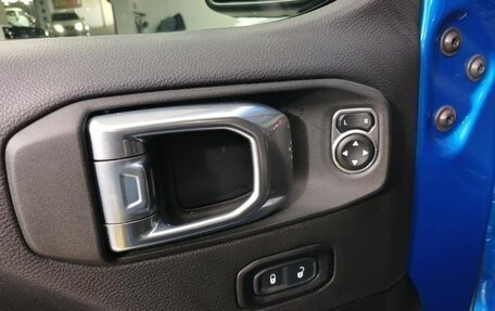 Jeep Wrangler, 2021 год, 4 760 000 рублей, 9 фотография