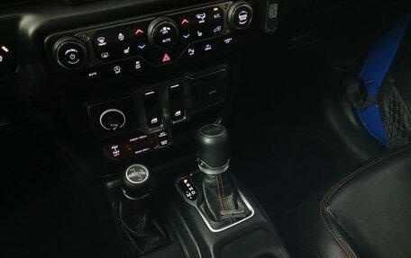 Jeep Wrangler, 2021 год, 4 760 000 рублей, 19 фотография