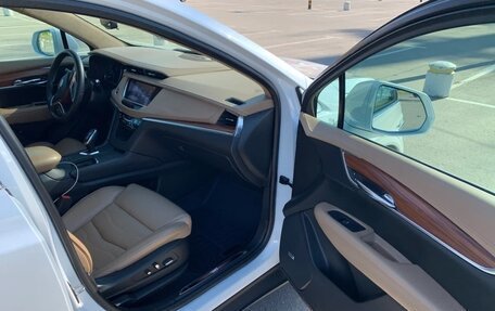 Cadillac XT5 I рестайлинг, 2016 год, 2 500 000 рублей, 10 фотография