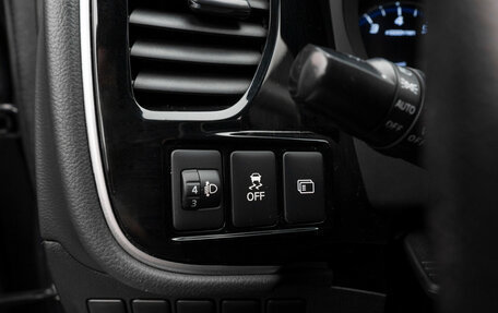 Mitsubishi Outlander III рестайлинг 3, 2019 год, 2 490 000 рублей, 22 фотография