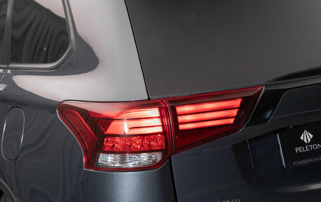 Mitsubishi Outlander III рестайлинг 3, 2019 год, 2 490 000 рублей, 28 фотография