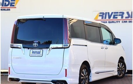 Toyota Esquire I, 2020 год, 3 210 000 рублей, 3 фотография