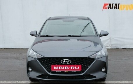 Hyundai Solaris II рестайлинг, 2021 год, 1 800 000 рублей, 3 фотография