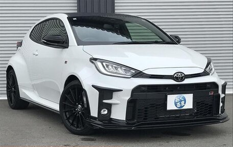 Toyota Yaris, 2020 год, 1 фотография