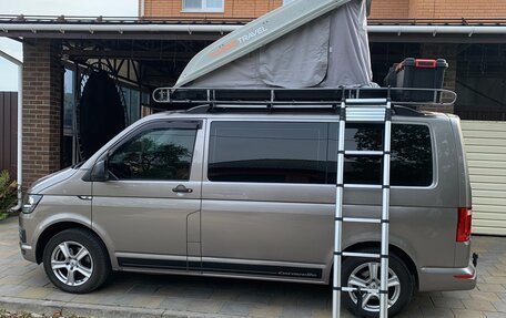 Volkswagen Caravelle T6 рестайлинг, 2015 год, 2 850 000 рублей, 11 фотография