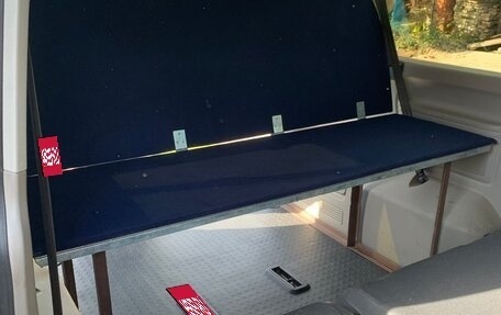 Volkswagen Caravelle T6 рестайлинг, 2015 год, 2 850 000 рублей, 13 фотография