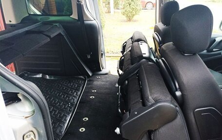 Peugeot Partner II рестайлинг 2, 2021 год, 1 800 000 рублей, 19 фотография