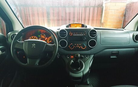 Peugeot Partner II рестайлинг 2, 2021 год, 1 800 000 рублей, 16 фотография