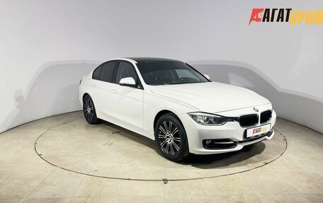 BMW 3 серия, 2014 год, 1 380 000 рублей, 3 фотография