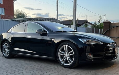 Tesla Model S I, 2015 год, 2 800 000 рублей, 3 фотография