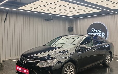 Toyota Camry, 2016 год, 2 100 000 рублей, 4 фотография