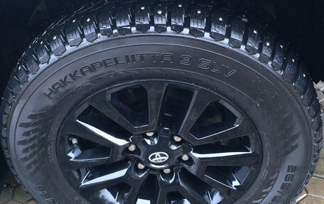 Toyota Land Cruiser Prado 150 рестайлинг 2, 2022 год, 7 390 000 рублей, 18 фотография