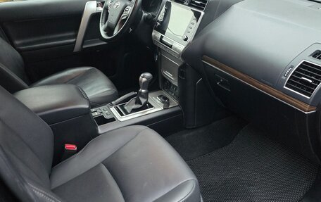 Toyota Land Cruiser Prado 150 рестайлинг 2, 2022 год, 7 390 000 рублей, 14 фотография