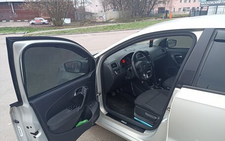 Volkswagen Polo VI (EU Market), 2012 год, 900 000 рублей, 9 фотография