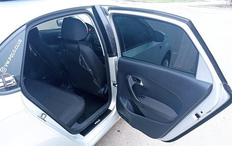 Volkswagen Polo VI (EU Market), 2012 год, 900 000 рублей, 14 фотография