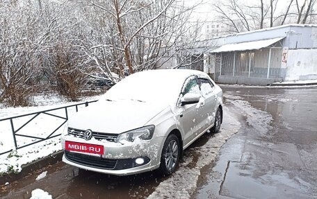 Volkswagen Polo VI (EU Market), 2012 год, 900 000 рублей, 21 фотография