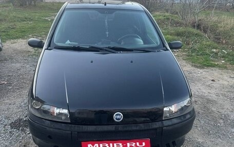 Fiat Punto III Punto Evo рестайлинг, 2000 год, 270 000 рублей, 1 фотография