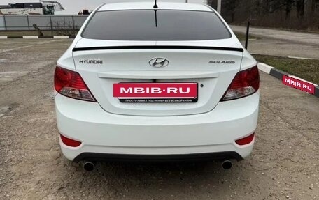 Hyundai Solaris II рестайлинг, 2011 год, 760 000 рублей, 3 фотография