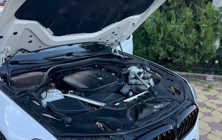 BMW 5 серия, 2019 год, 4 300 000 рублей, 3 фотография