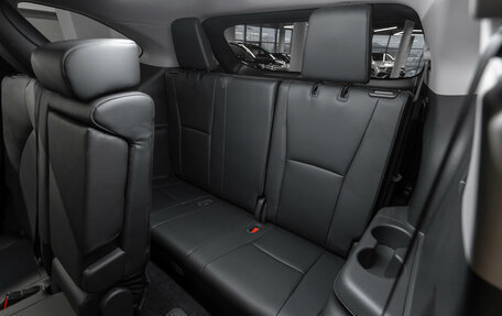 Toyota Highlander, 2025 год, 6 400 000 рублей, 16 фотография