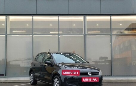 Volkswagen Polo VI (EU Market), 2011 год, 529 000 рублей, 2 фотография