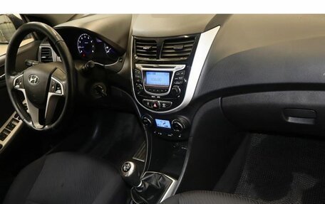 Hyundai Solaris II рестайлинг, 2013 год, 639 000 рублей, 5 фотография