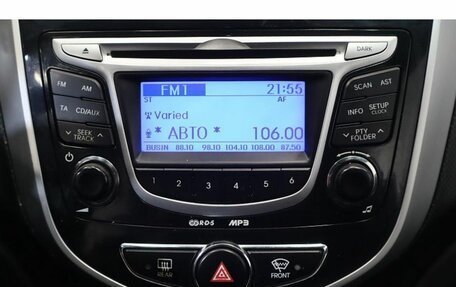 Hyundai Solaris II рестайлинг, 2013 год, 639 000 рублей, 10 фотография