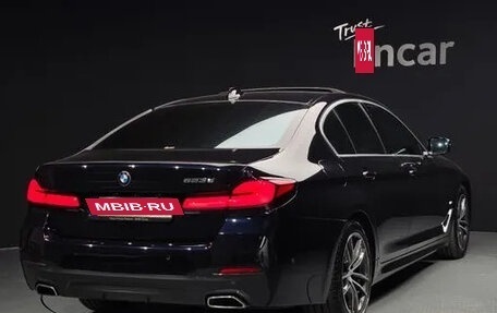 BMW 5 серия, 2022 год, 5 390 000 рублей, 2 фотография