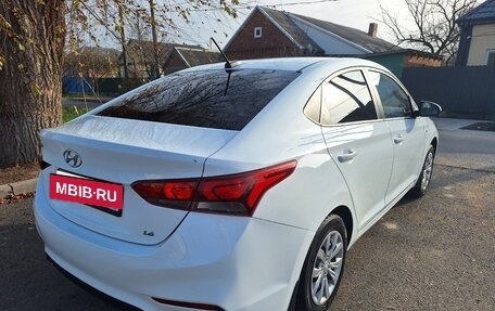 Hyundai Solaris II рестайлинг, 2017 год, 1 290 000 рублей, 4 фотография