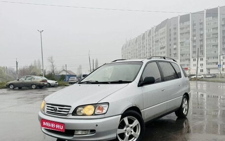 Toyota Ipsum II, 1996 год, 400 000 рублей, 1 фотография